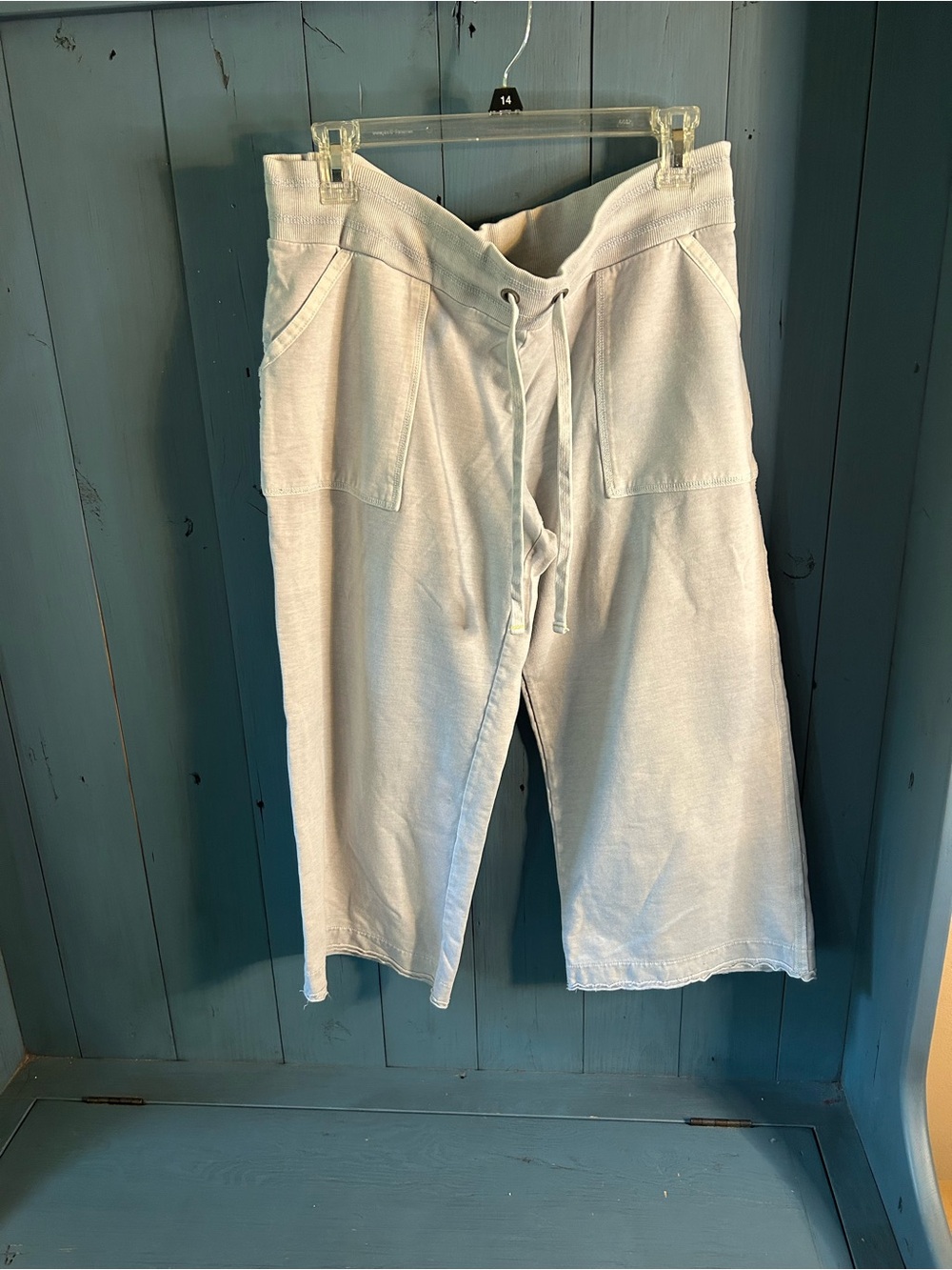 GAP Light Blue/Gray Ribbed Drawstring Waist Cropped Sweatpants | Size Large